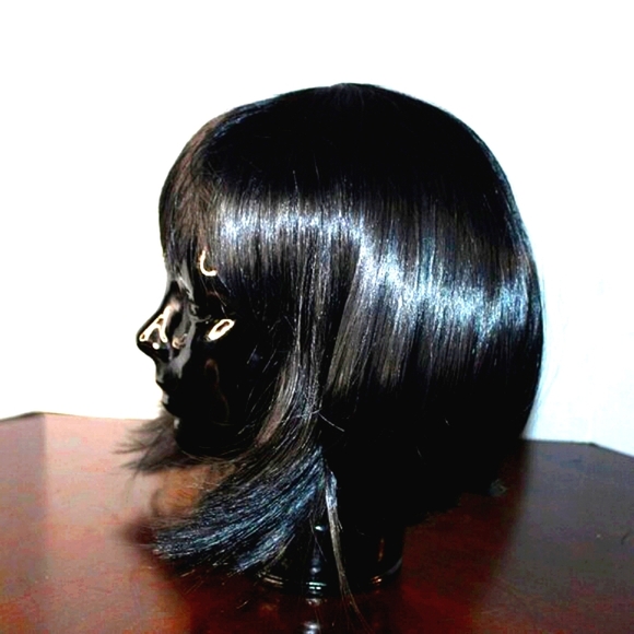 NWOT Black Shoulder-Length Wig with Bangs - Adjustable Cap - Picture 1 of 8